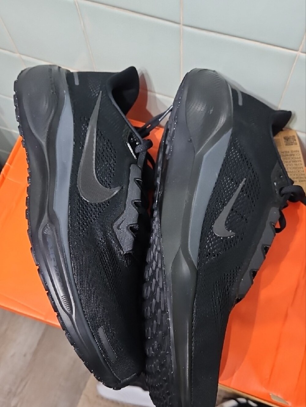Nike Men's Air Zoom Pegasus Black Athletic Running Shoes Size 13 - Picture 3 of 5